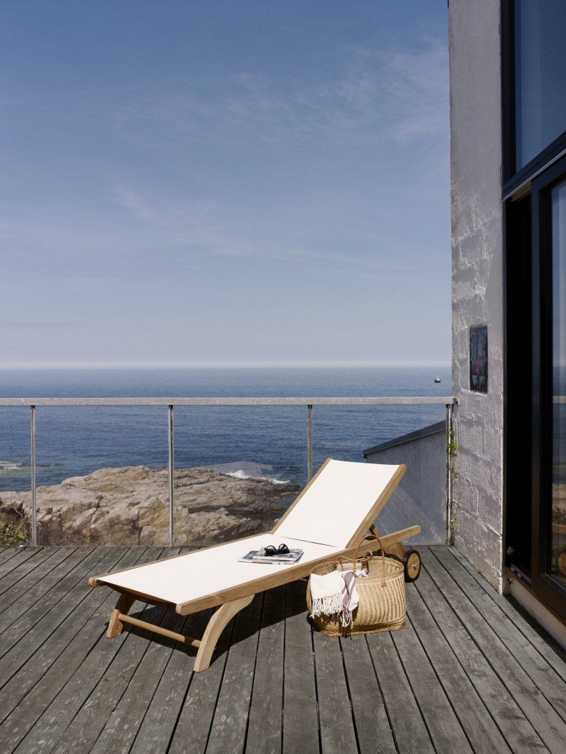 Columbus Sunbed Outdoor Skagerak by Fritz Hansen