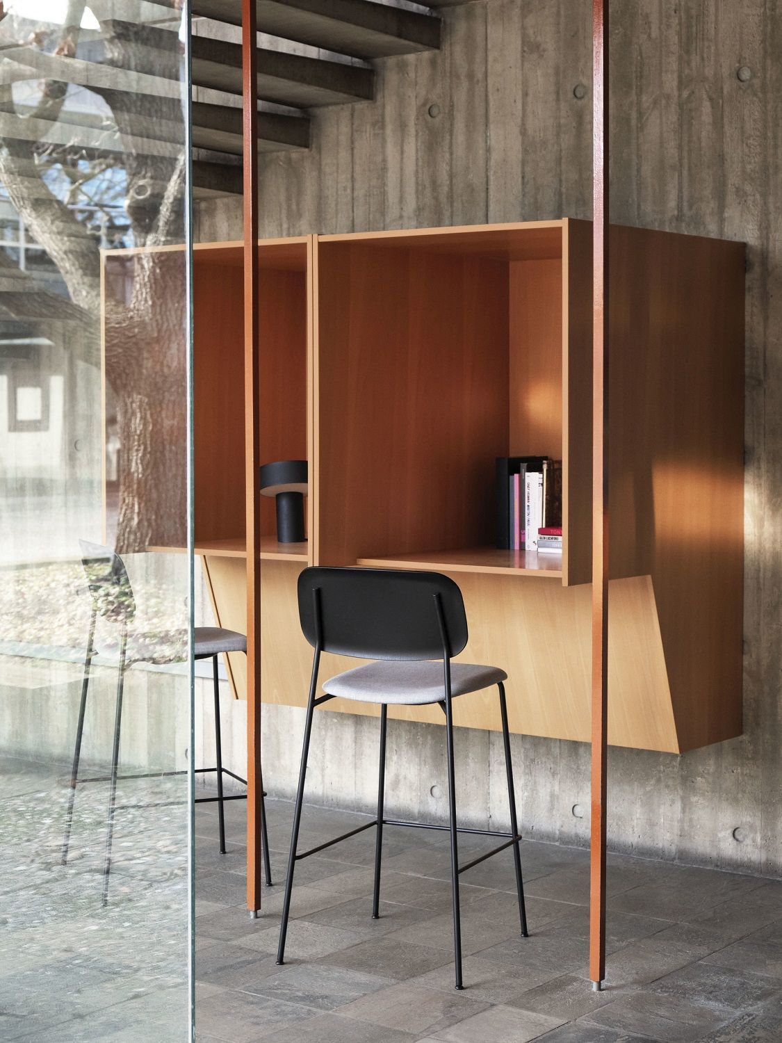 Soft Edge 90 Bar Stool Low / High Hay
