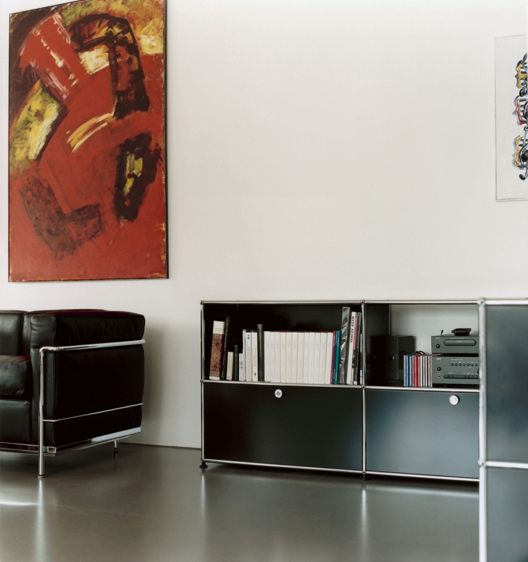 USM Haller Sideboard Schubladen – QUICK SHIP-reinorange