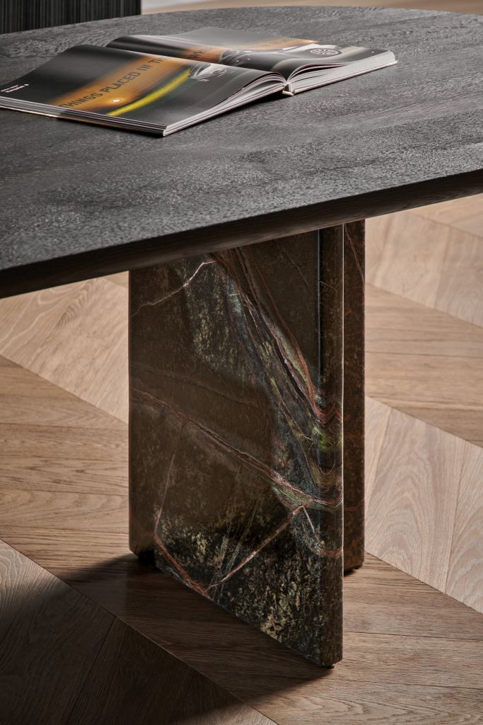 BC17 T-Rox table oval dining table Janua 