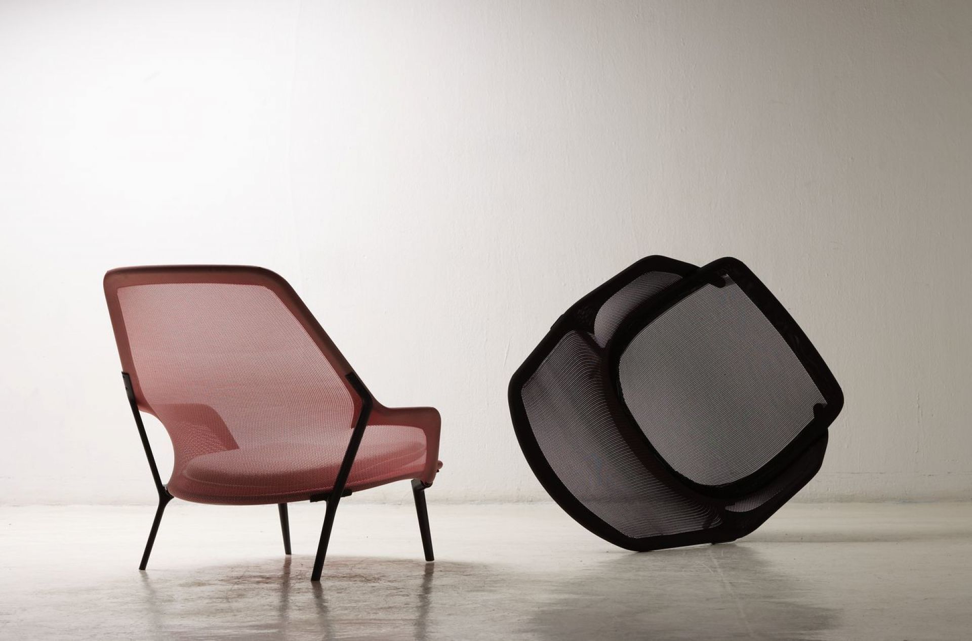 Slow Chair &amp; Ottoman Armchair Vitra