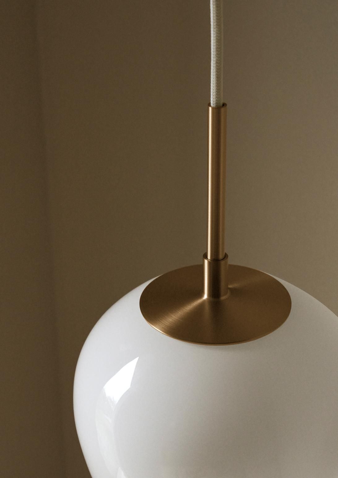 The Tulip pendant light Carl Hansen & Søn
