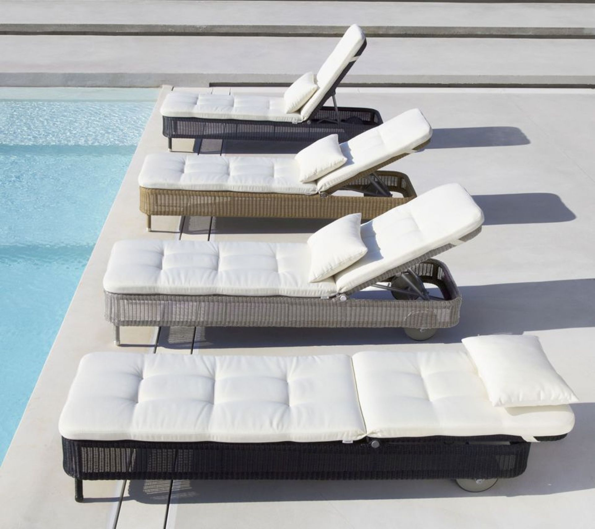 Presley Outdoor Cushion set for Sun lounger Cane-Line light gray