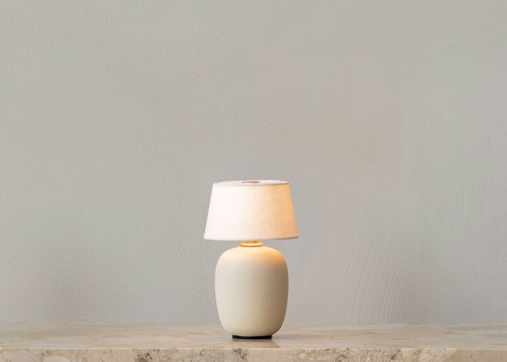 Torso portable table lamp Sand Battery light Audo