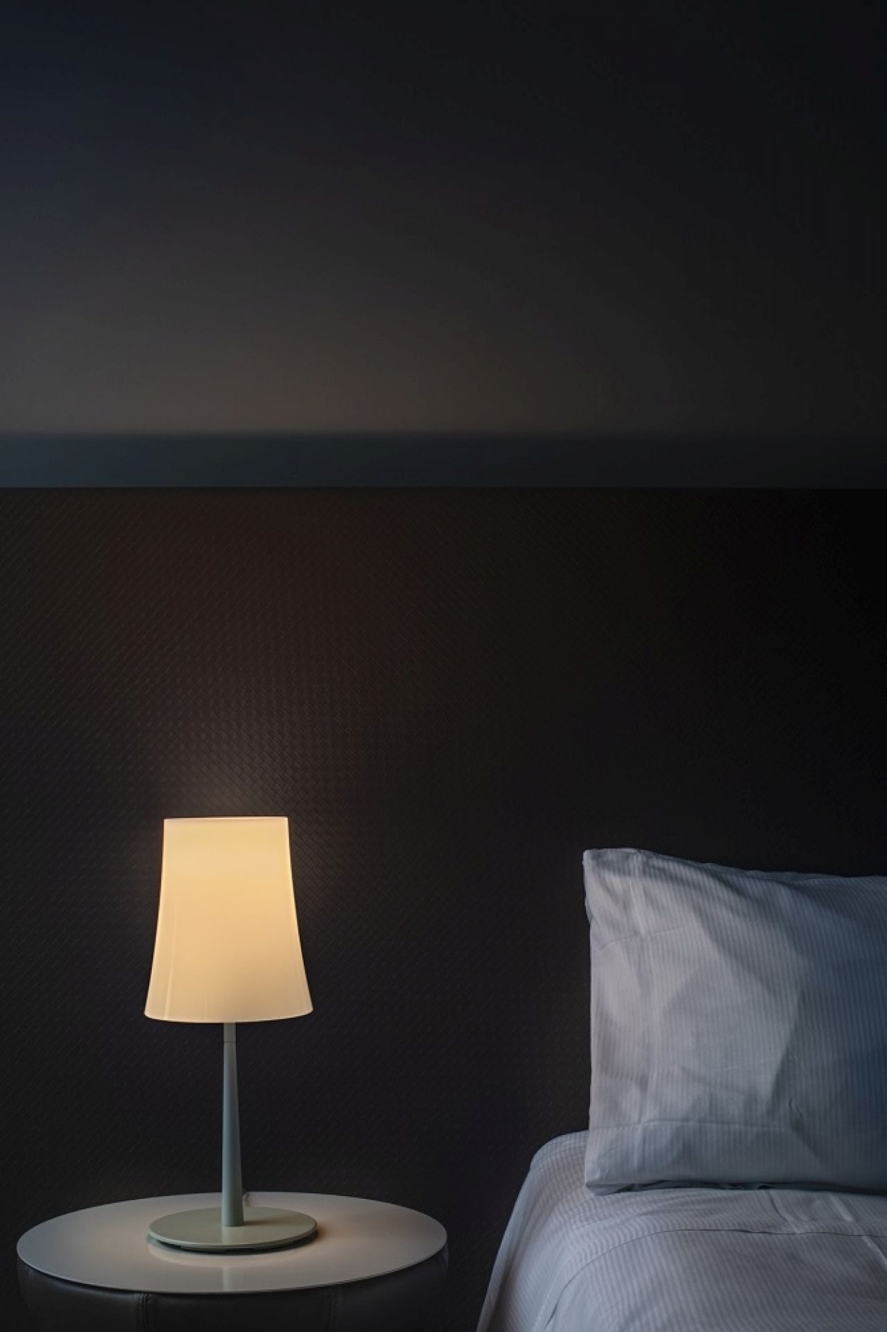 Birdie Easy Tavolo Table lamp Foscarini 