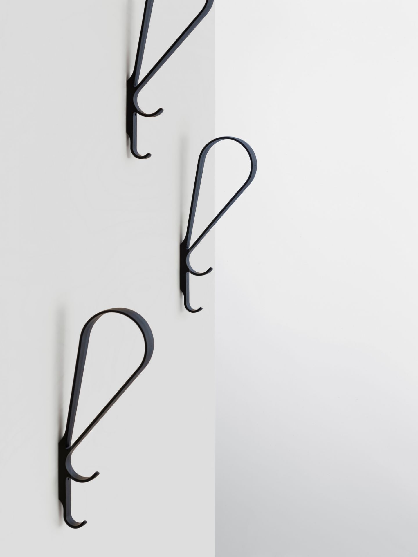 Tupla Wall Hook Artek