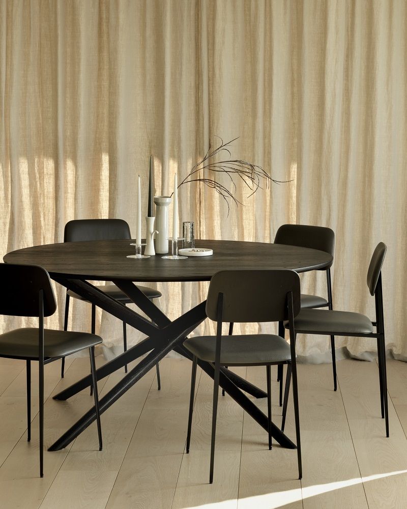 Mikado Table Round Oak black Ethnicraft