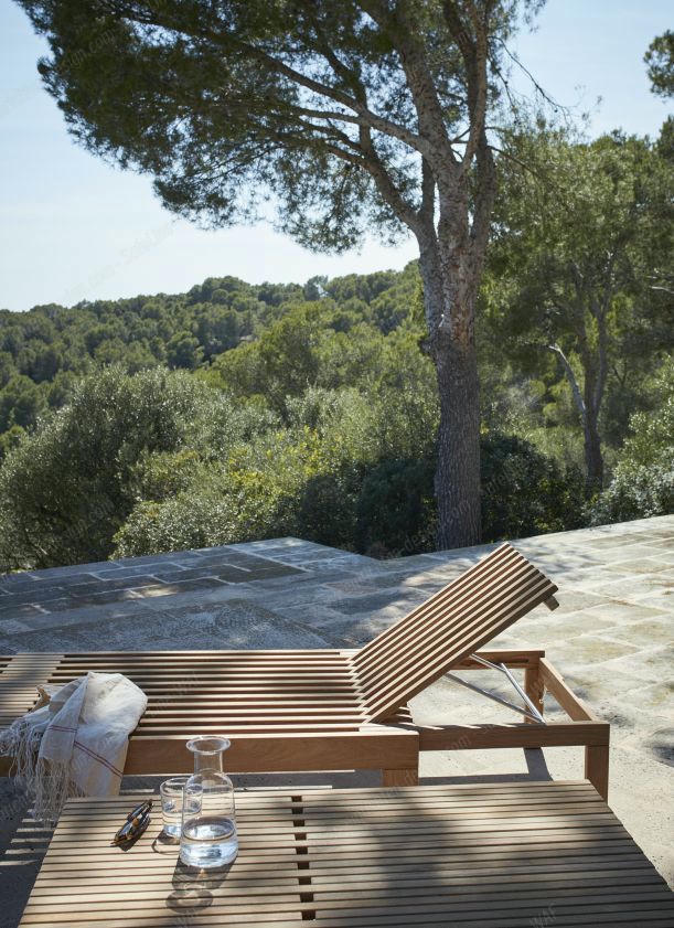 Riviera Sunbed Outdoor Skagerak by Fritz Hansen