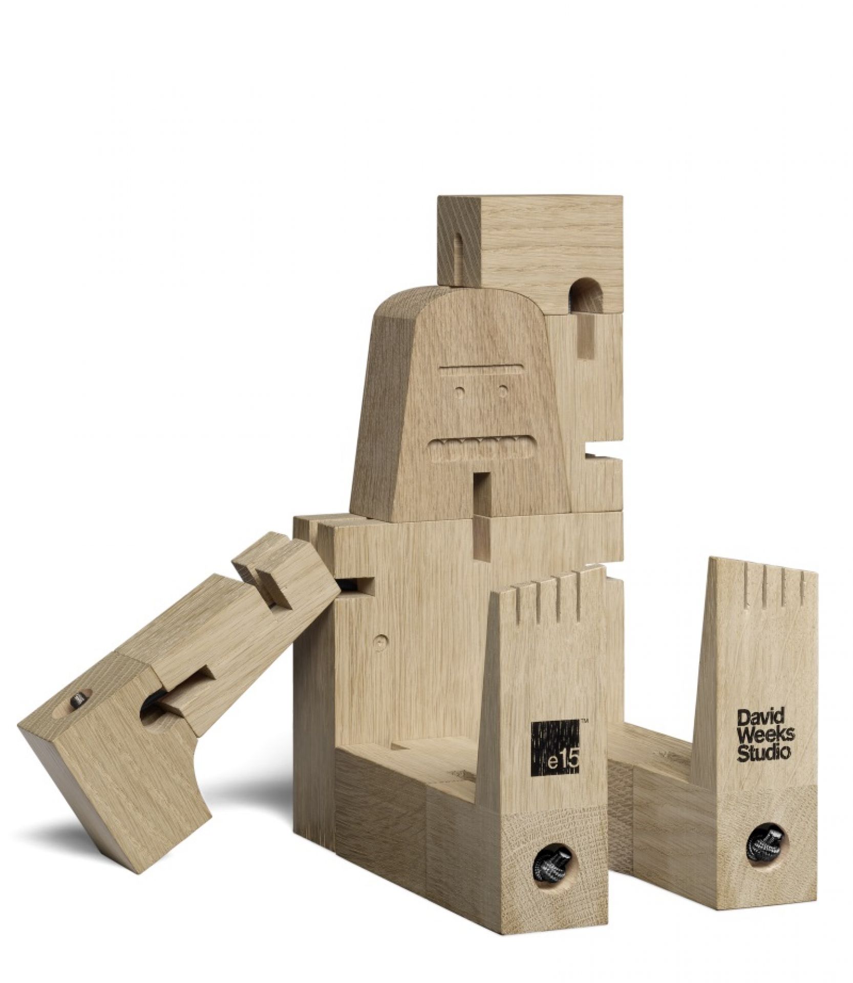 AC16 MR B wooden figure e15
