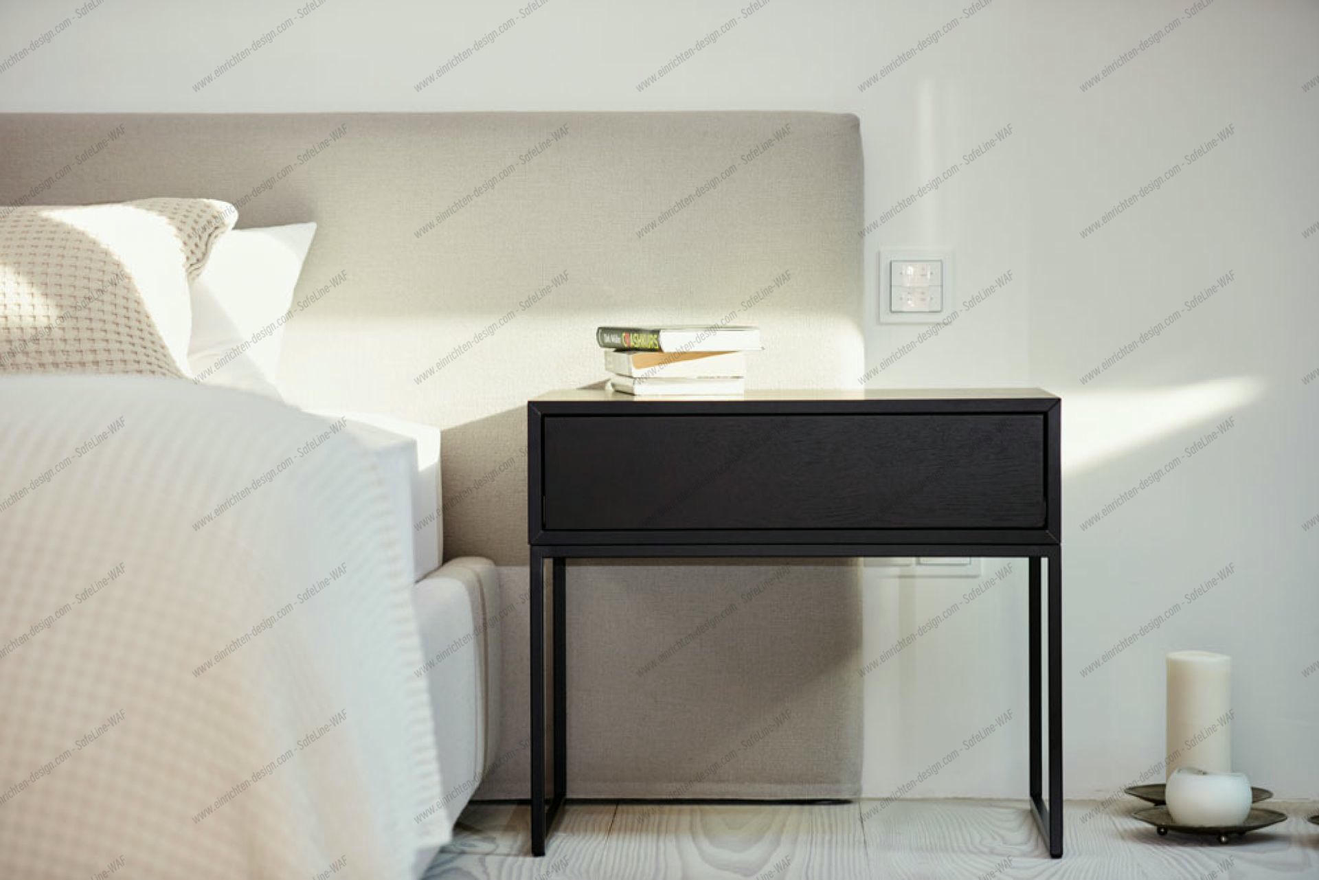 Dina Side Table Ash Jan Kurtz