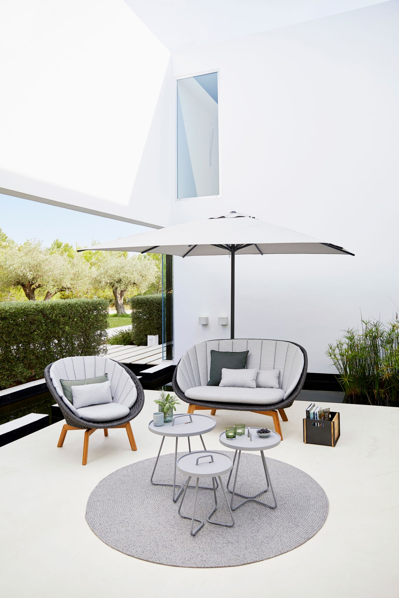 On-The-Move Outdoor side table extra small Cane-Line