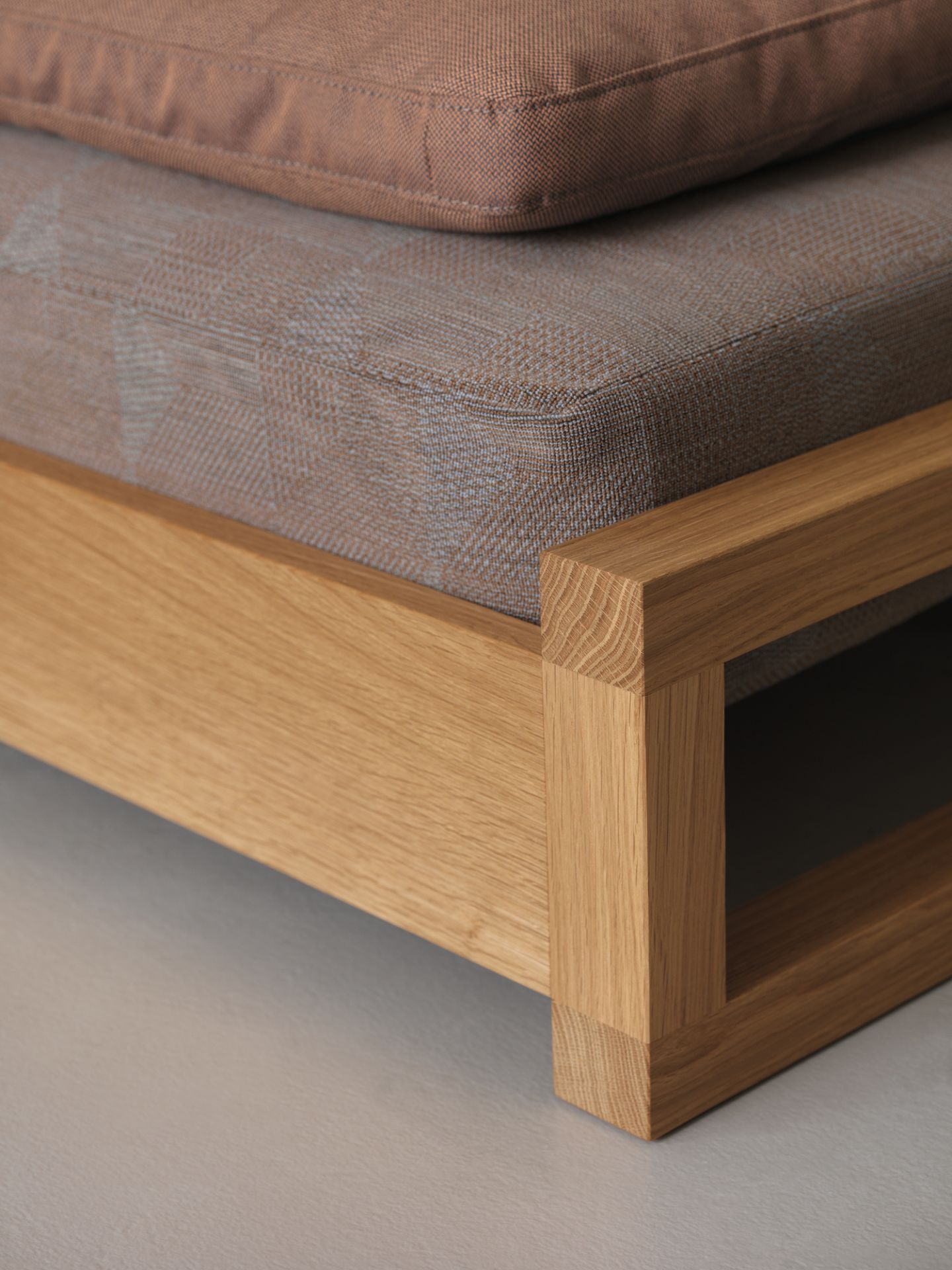 Guest 90 wood bed oak Zeitraum