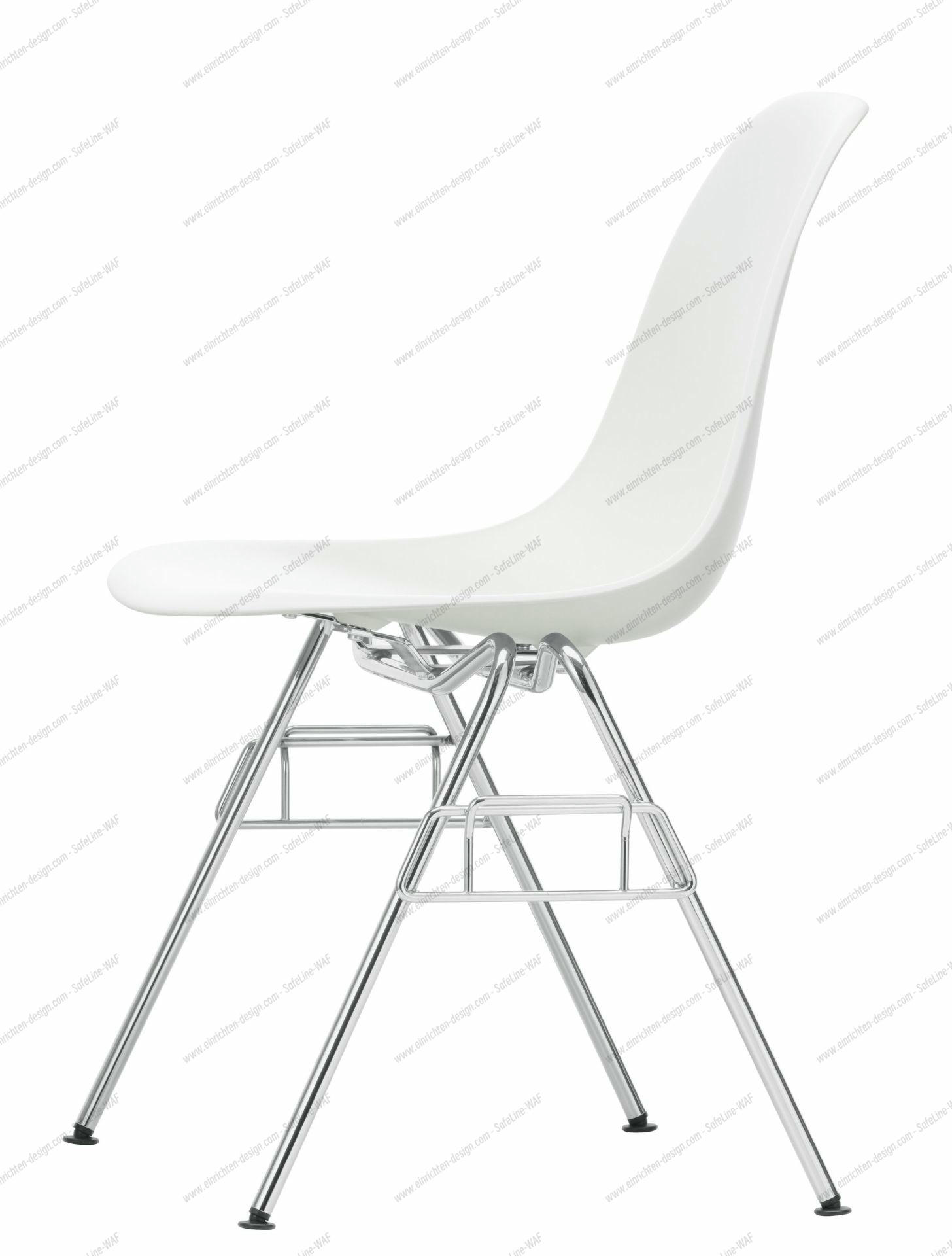 Eames Plastic Side Chair DSS Chair Vitra
