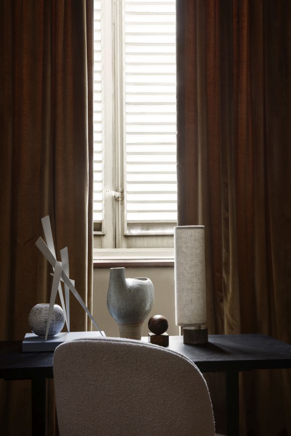 Unbound Table Lamp Gubi
