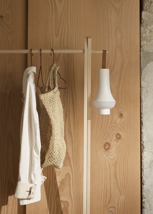 Tomoshi Portable rechargeable lamp / table lamp Louis Poulsen