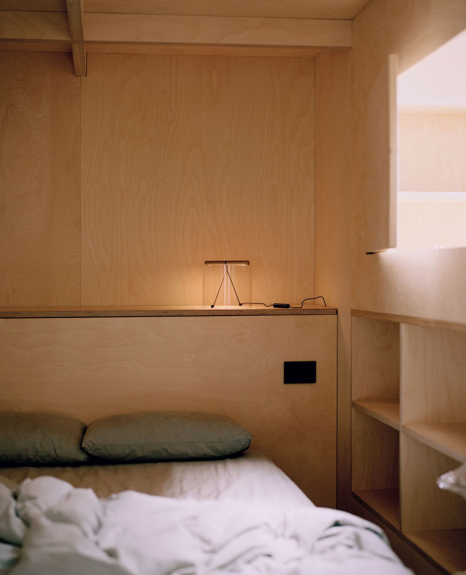 To-Tie T3 LED Table Lamp Black Flos SINGLE PIECES