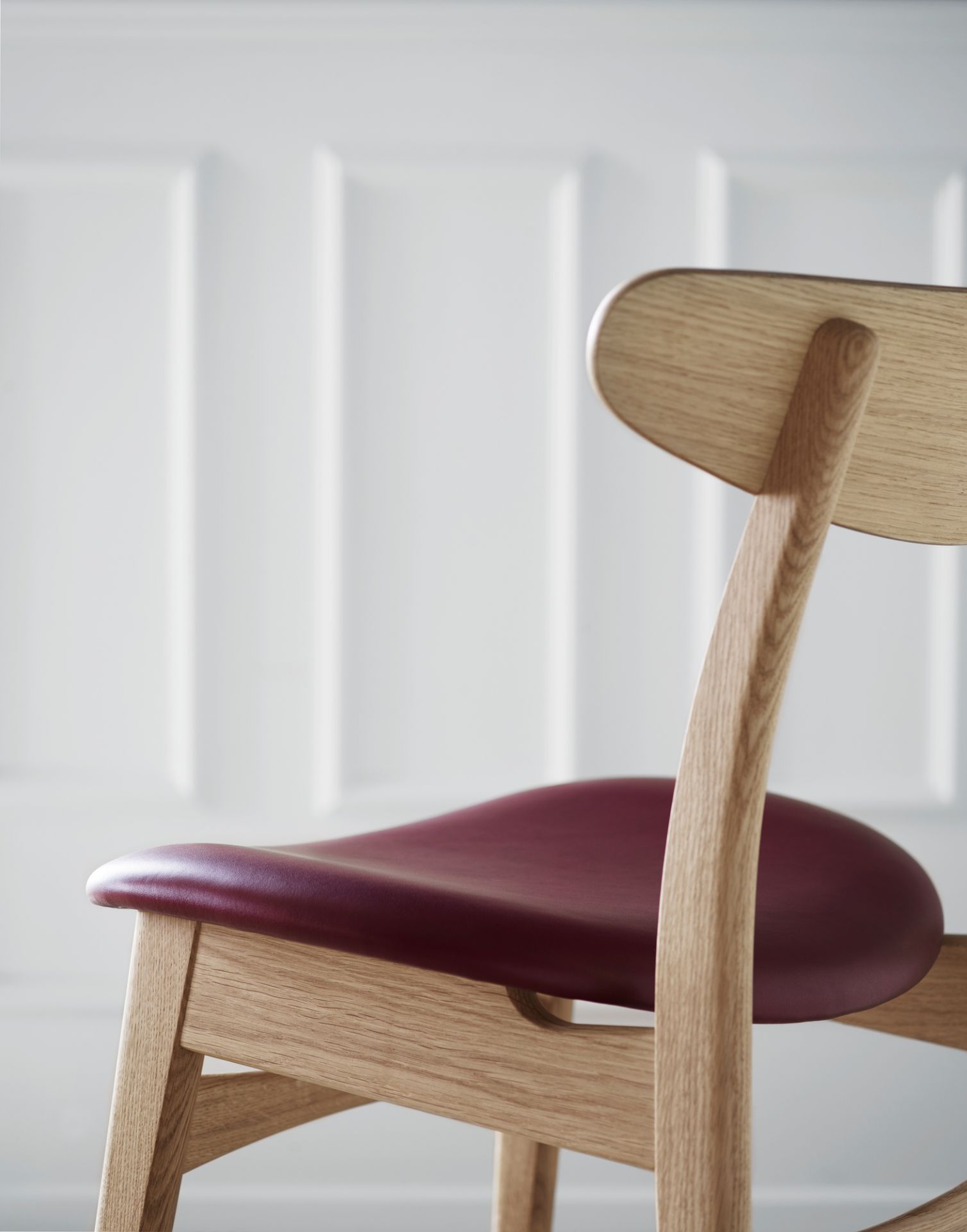 CH30P Chair upholstered Carl Hansen &amp; Søn Frame oak black Seat Thor 350