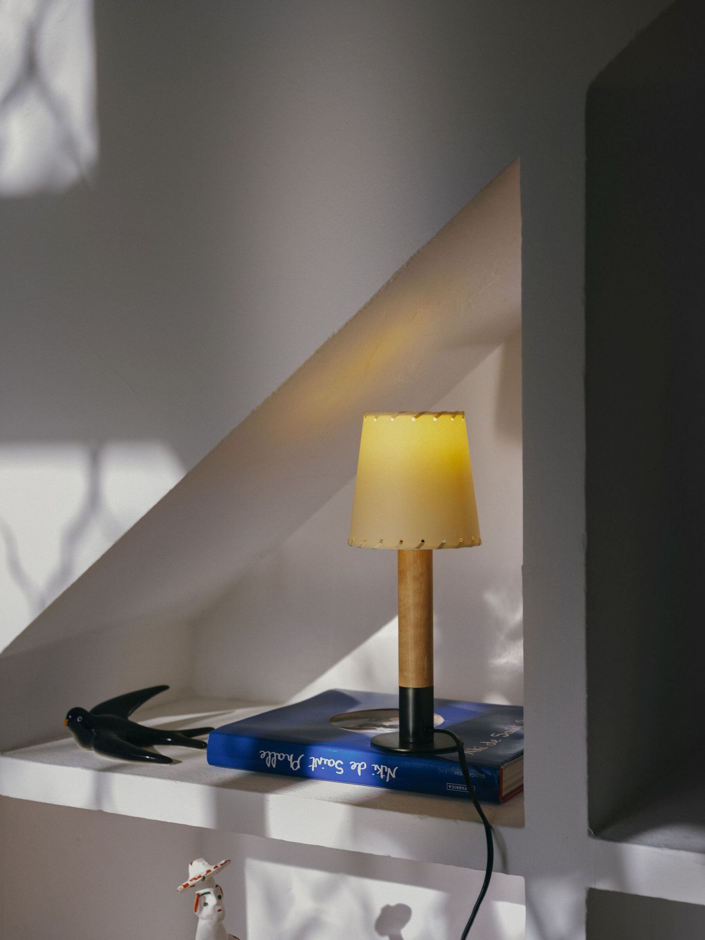 Basica Minima Table Lamp Santa & Cole