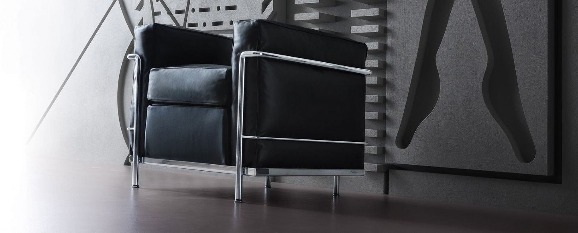 2 Fauteuil Grand Confort Petit Modèle armchair Cassina PRE-SHIP COMBINATION QUICK-SHIP