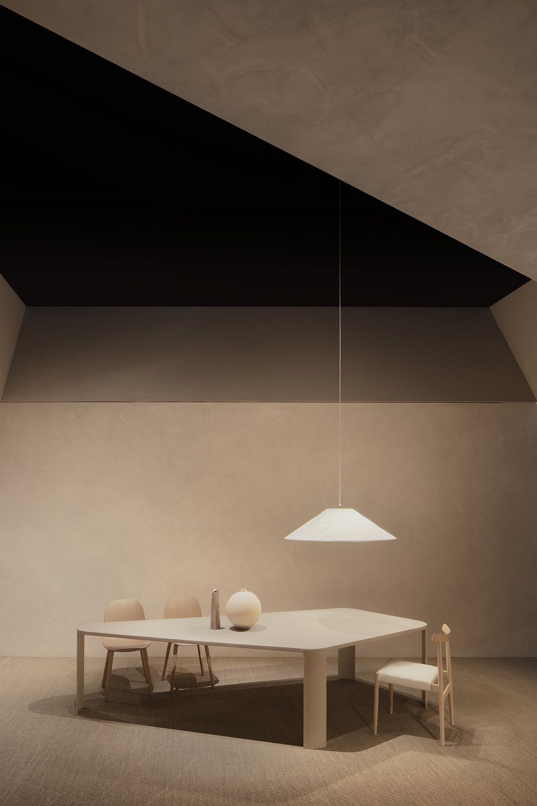 Bonnet Table / Dining Table MDF Italia