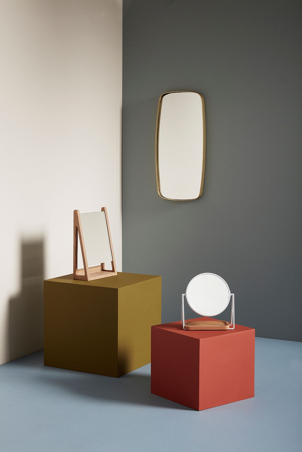 Mirror Brass Wall Mirror Hübsch Interior SINGLE PIECES
