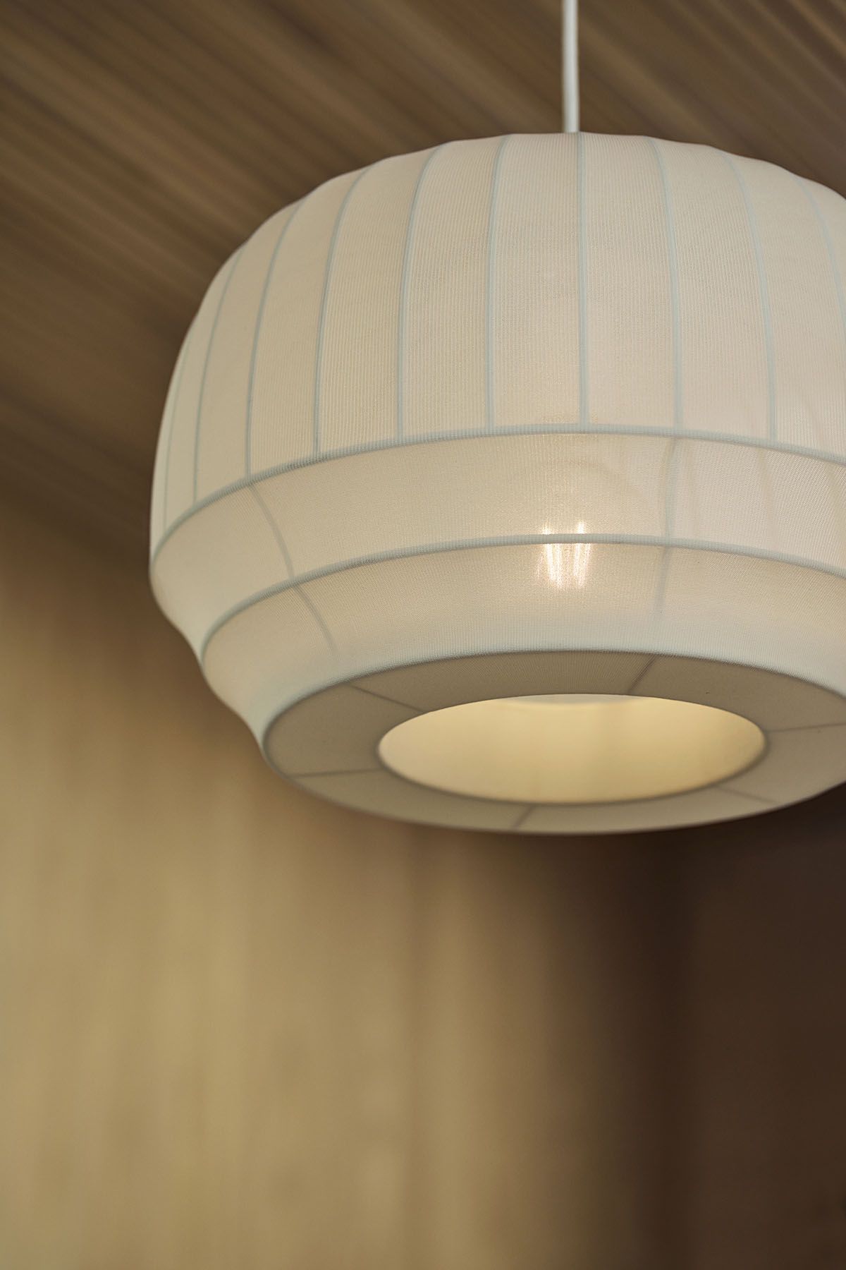 Tradition pendant lamp large oval Northern