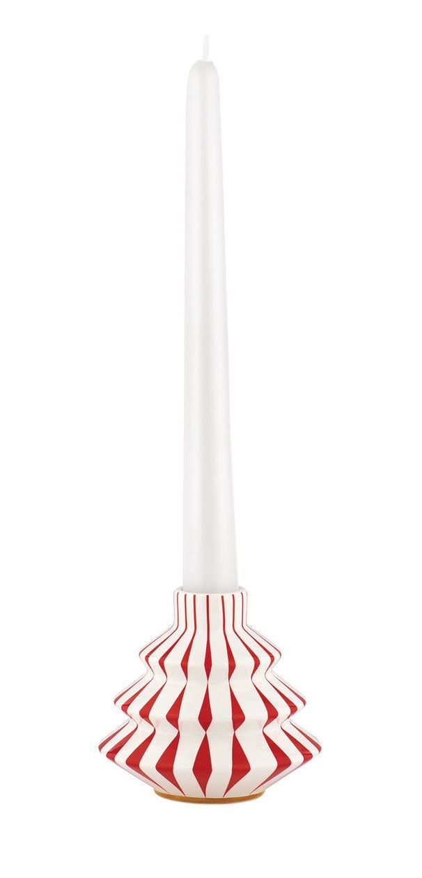 Delight Kerzenständer aus Porzellan von Alessi mit rotem Muster und weißer Kerze für festliche Beleuchtung.