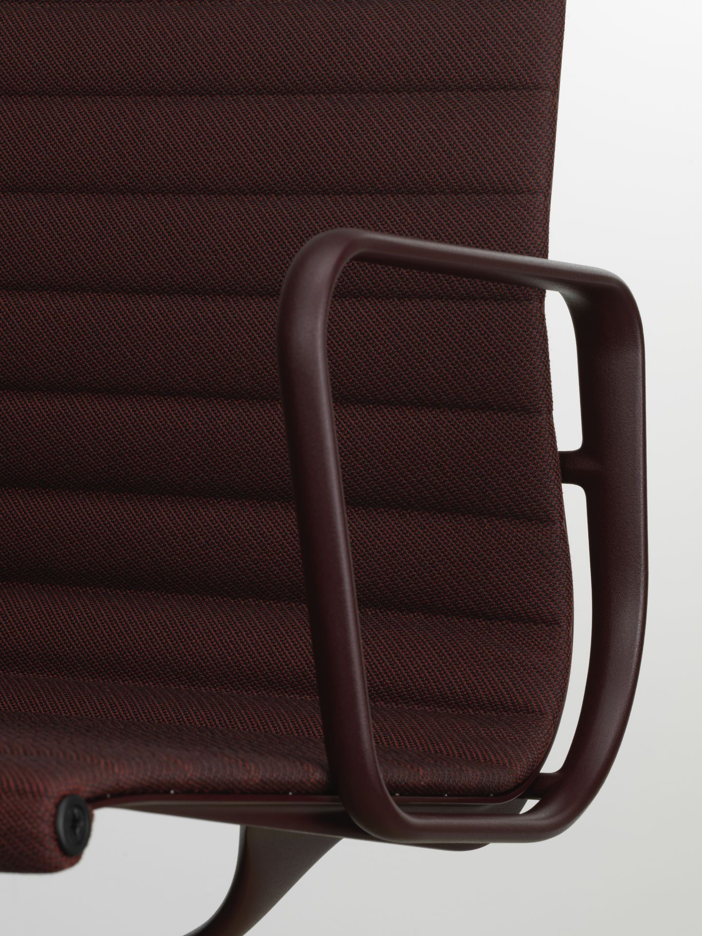 Aluminum Chair EA 108 / EA 108 Chair Vitra