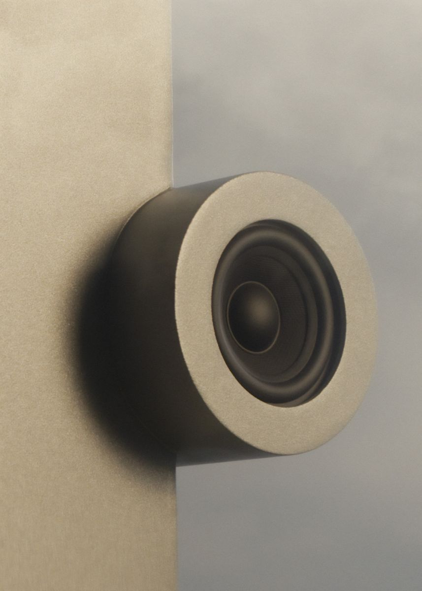 Brutalist Loudspeaker Transparent