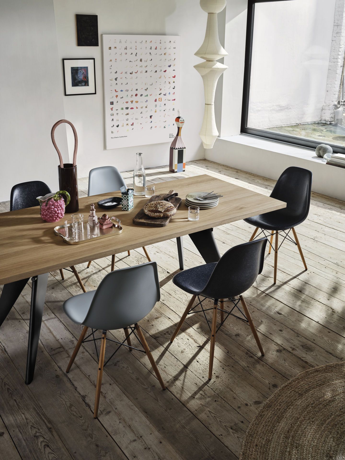 Eames Fiberglass Chair DSW Chair Vitra 